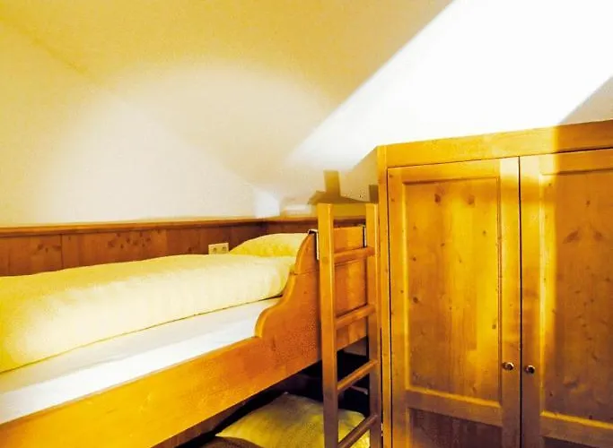 تونيس آم أشينزي 3*