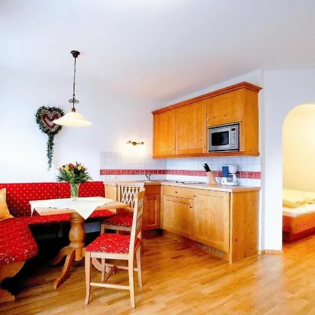 托尼斯阿森斯公寓 3* 阿亨基希